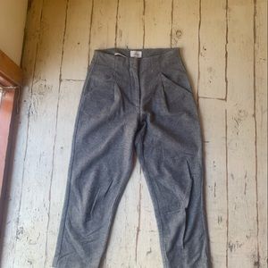 Aritzia Pleated cropped Wilfred dress pants
